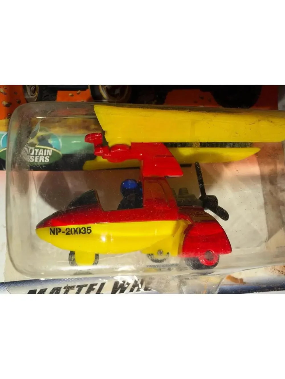 Matchbox Aero Junior 1999 Series 19 Diecast Toy New Sealed Red Yellow #95